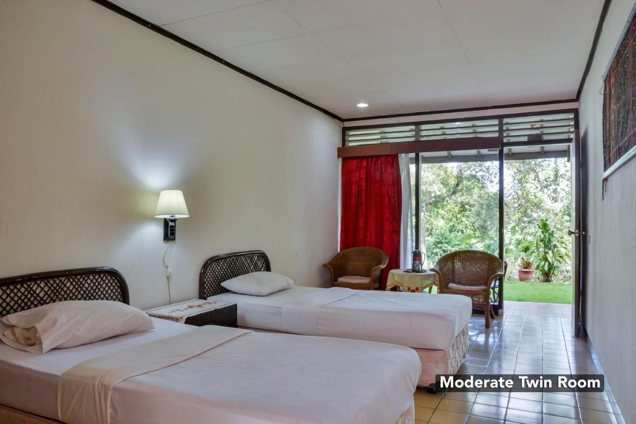 Silintong Hotel Ambarita Zewnętrze zdjęcie