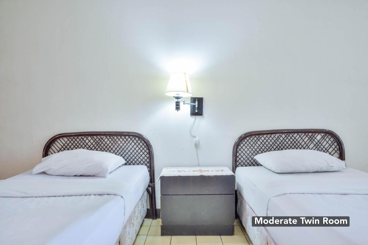 Silintong Hotel Ambarita Zewnętrze zdjęcie